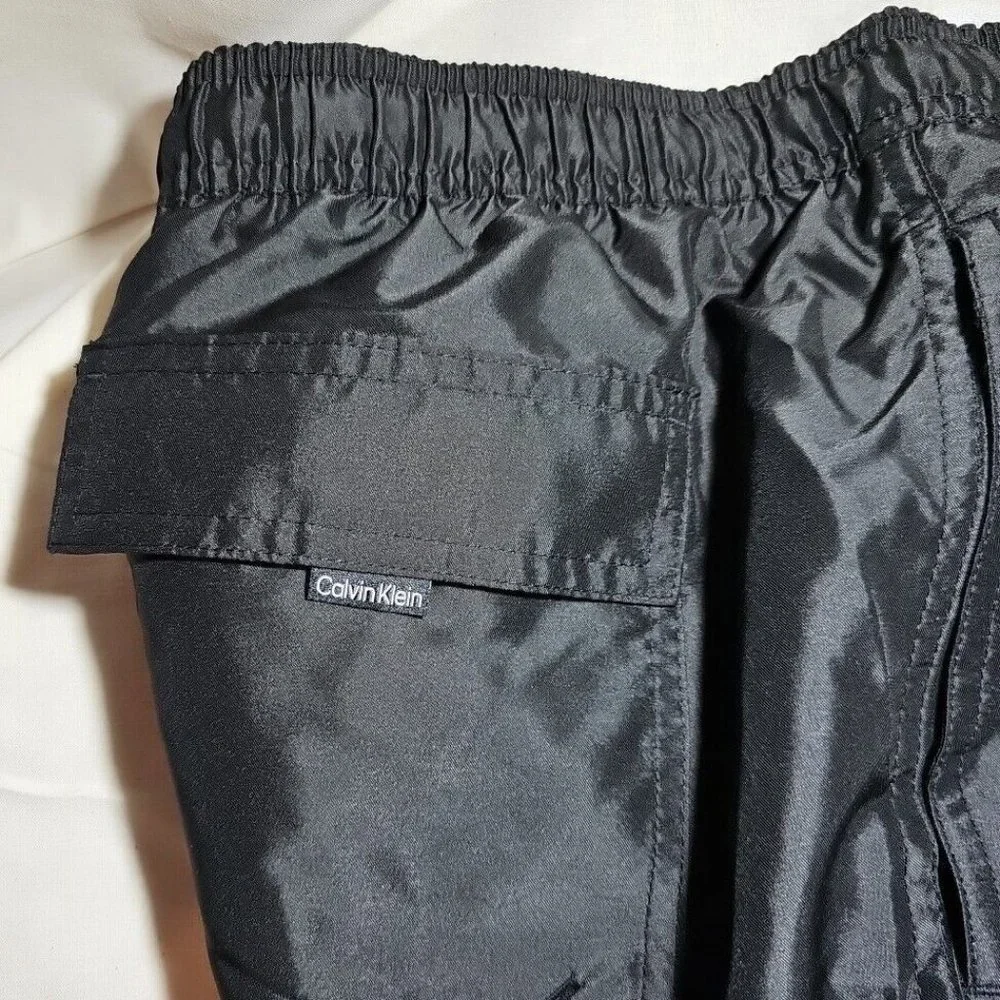 Shark Calvin Klein Swim Shorts Mens XL Mesh Lined Drawstring Trunks Pockets - Picture 2 of 5